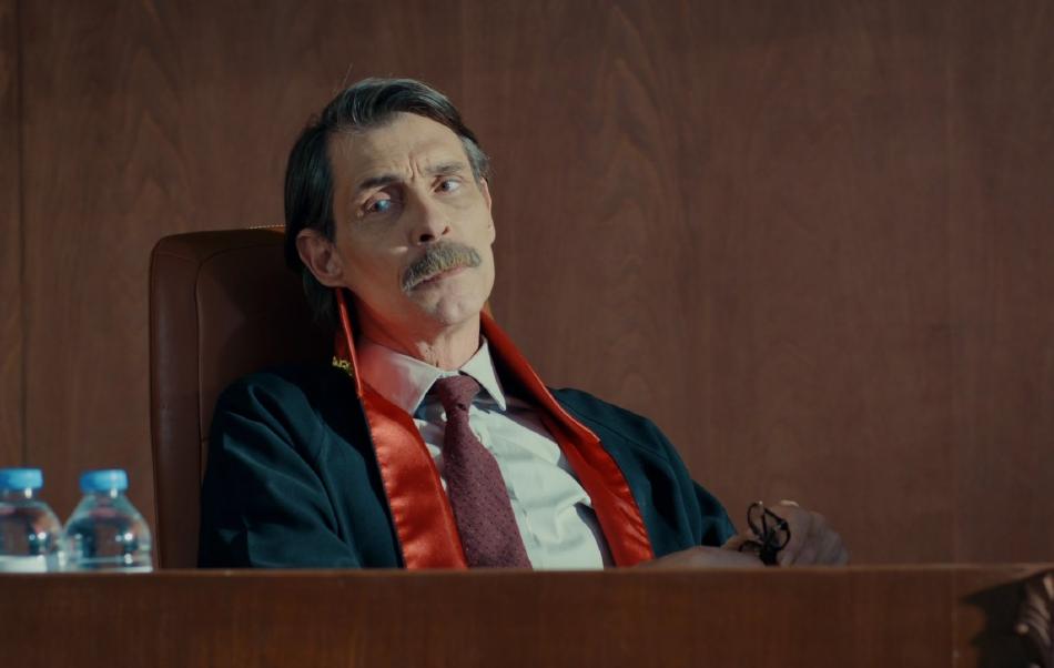кадр из сериала "Судья"
